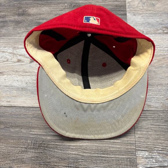 Vintage New Era MLB Texas Rangers Red 7 1/8”‎ M Fitted Baseball Hat Cap USA Made - Picture 5 of 7